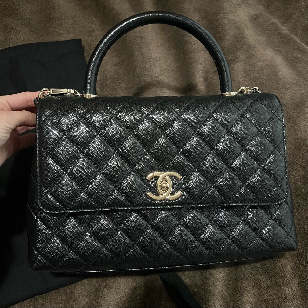 CHANEL COCO HANDLE CAVIAR MEDIUM BAG CC LOGO
